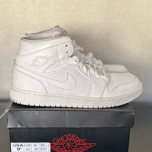 Air Jordan 1 sneakers